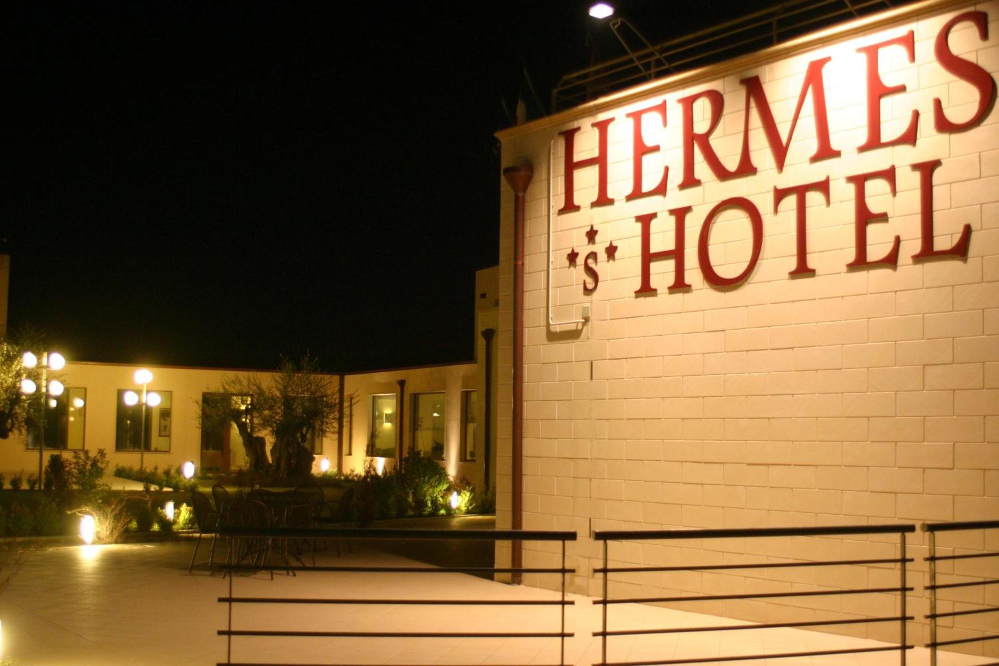 Hermes Hotel 폴리코로 외부 사진