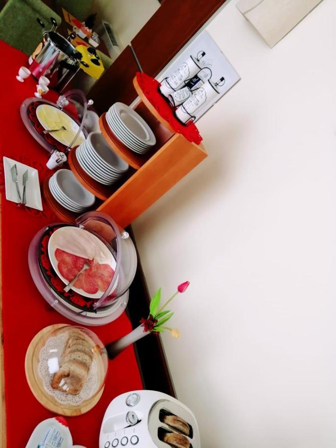 Hermes Hotel 폴리코로 외부 사진
